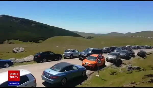 Traseele montane, luate cu asalt de turiști. Care au fost cele mai aglomerate zone