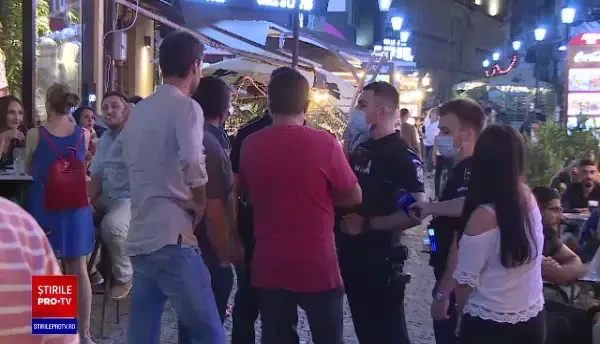 Controale în zone cu terase din București. Ce părere au clienții: „Cu măști pe față nu se întâmplă nimic”