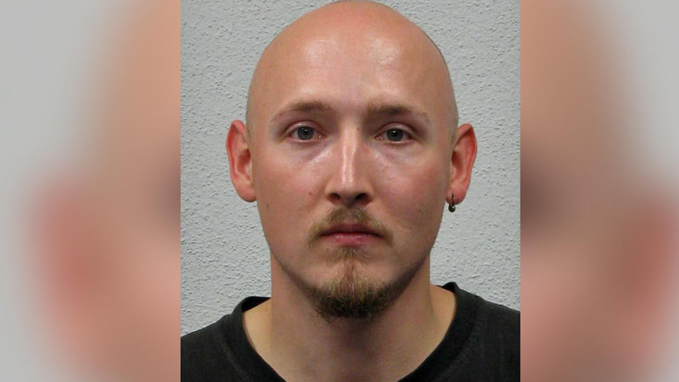 ”Rambo” din Germania, căutat de sute de polițiști în Pădurea Neagră