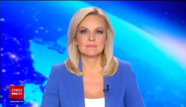 Scene inedite pe un lac din Lituania. Sute de artiști au cântat din hidrobiciclete