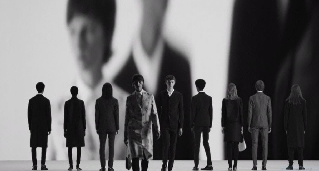 Cum au ajuns să își prezinte casele de modă noile colecții în vreme de pandemie