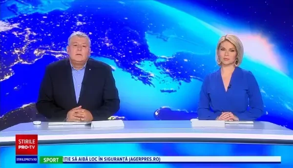 Autobuz de călători, izbit puternic de o mașină în Capitală