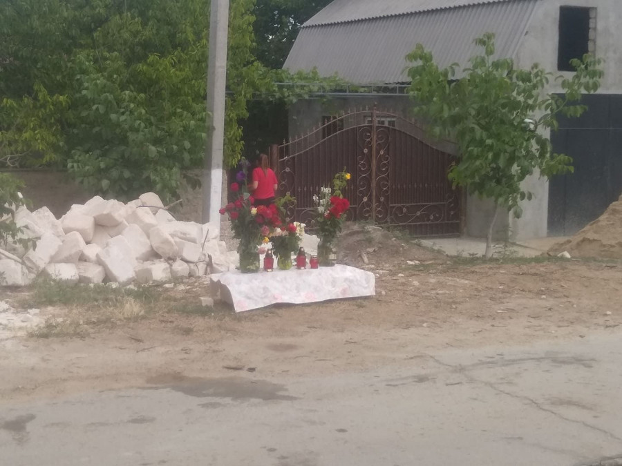 Accident îngrozitor într-un sat din Moldova. Un șofer beat a omorât trei persoane, printre care și primărița