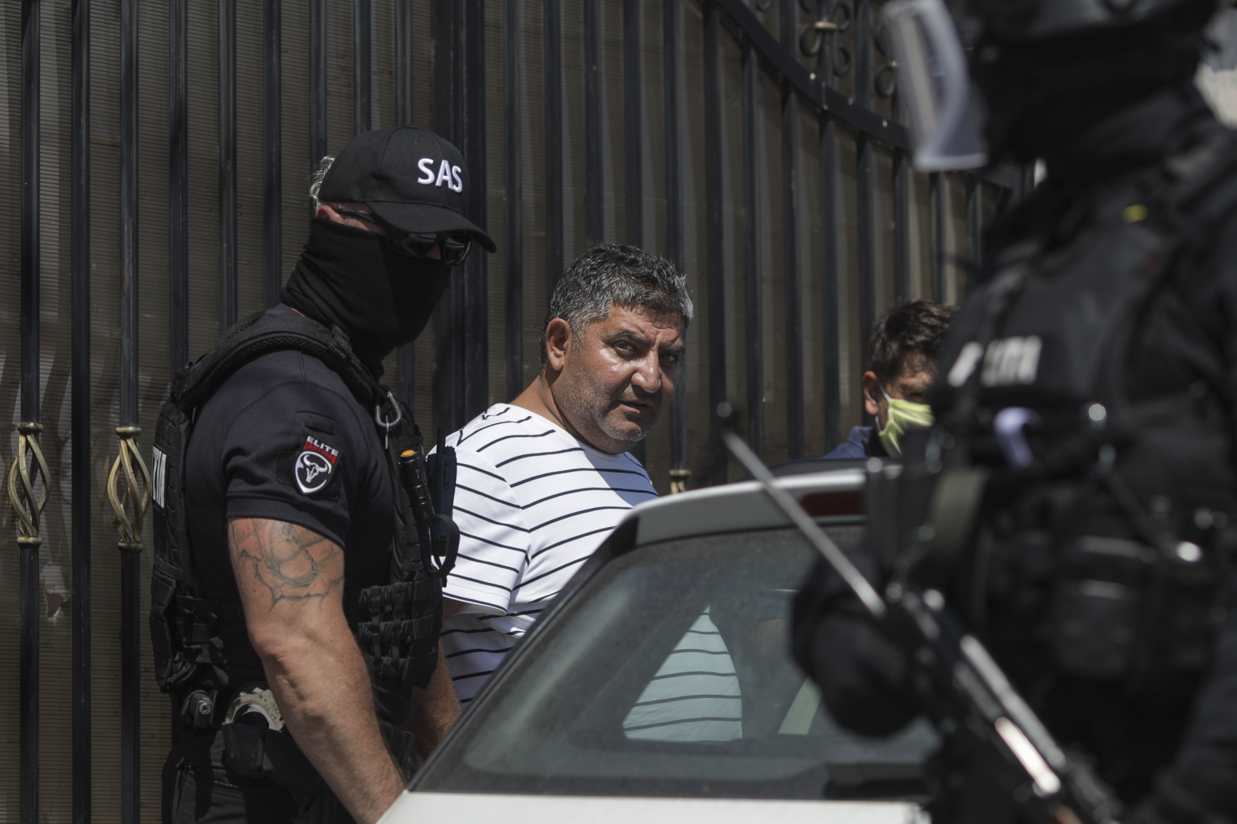 Descinderi la clanul Duduianu. Interlopii ar fi t&acirc;lhărit c&acirc;ntăreți de manele