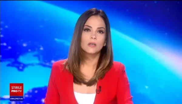 Poliția caută un șofer care a depășit pe linia continuă într-o curbă. Scena a fost filmată