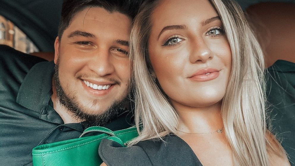 Un cuplu din SUA a fost plasat în arest la domiciliu după ce a refuzat carantina