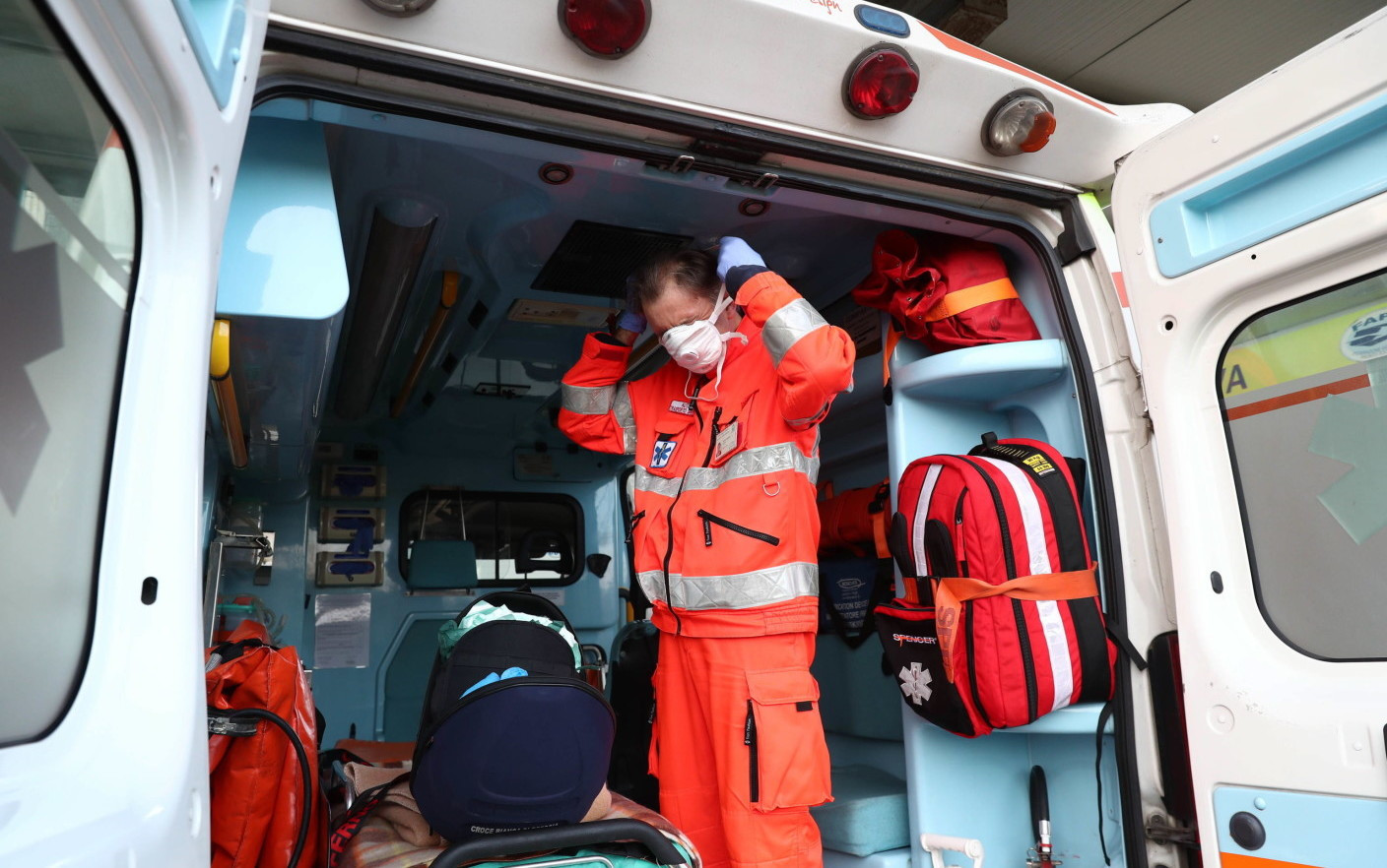 Accident grav în Capitală. Un copil de 13 ani a murit și altul a fost rănit, după ce mașina în care se aflau a fost lovită