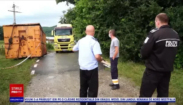 Verificări la un depozit de deșeuri din Brașov după moartea suspectă a mai multor vaci