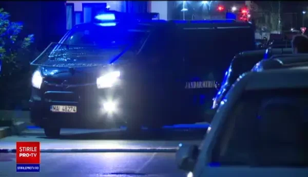 Explozie într-un bloc din Popești-Leordeni, duminică seară. Proprietarul unui apartament, rănit