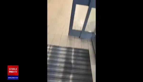 VIDEO. Un agent de pază a scuipat un client al unui supermarket după ce acesta i-a spus că nu poartă mască