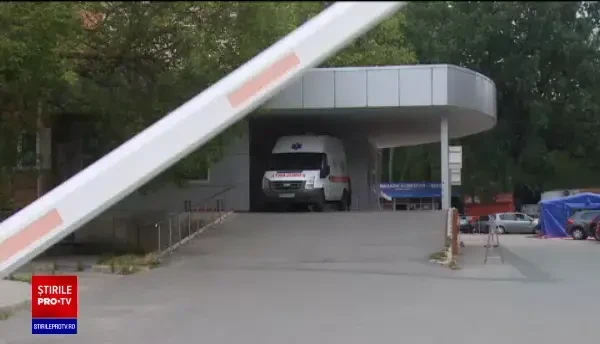 O adolescentă din Galați a câștigat în instanță dreptul de fi tratată acasă pentru Covid-19.