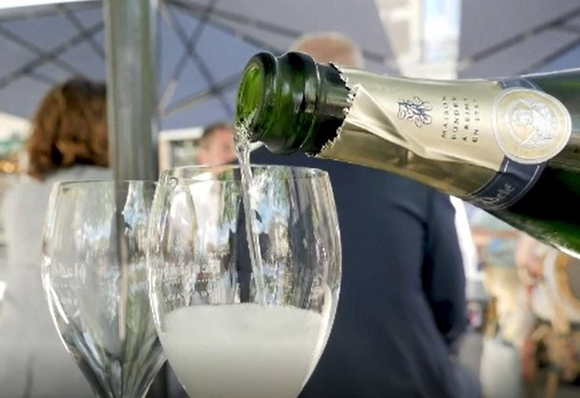 Vinul spumant Prosecco este în pericol din cauza pandemiei. Agricultorii cer măsuri urgente