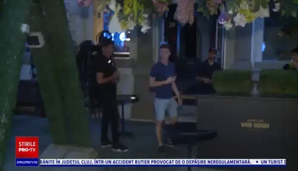 Reacții în Centrul Vechi la închiderea teraselor: "A venit poliţia, ca în vremurile alea grele cu comuniștii"