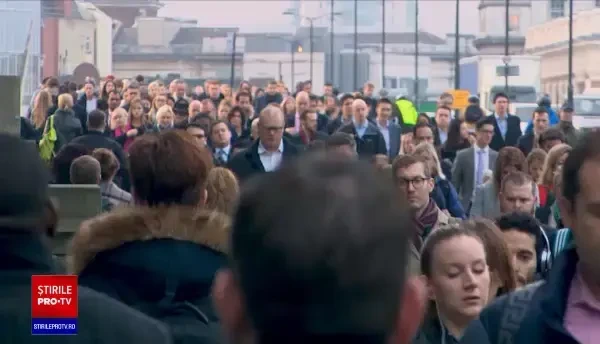 Exod din Londra către suburbii și zonele rurale. „Va fi ca un oraş fantomă”