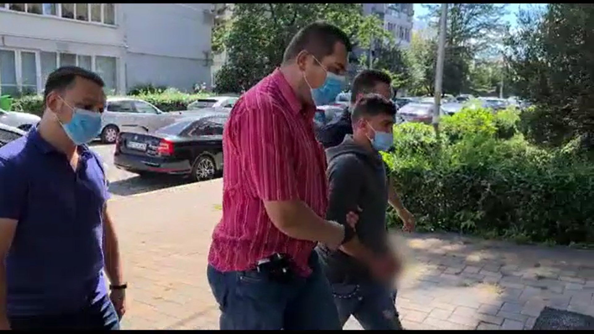 Un bărbat din Bacău a găsit un cadavru într-un lan de floarea soarelui. Ce au descoperit criminaliștii