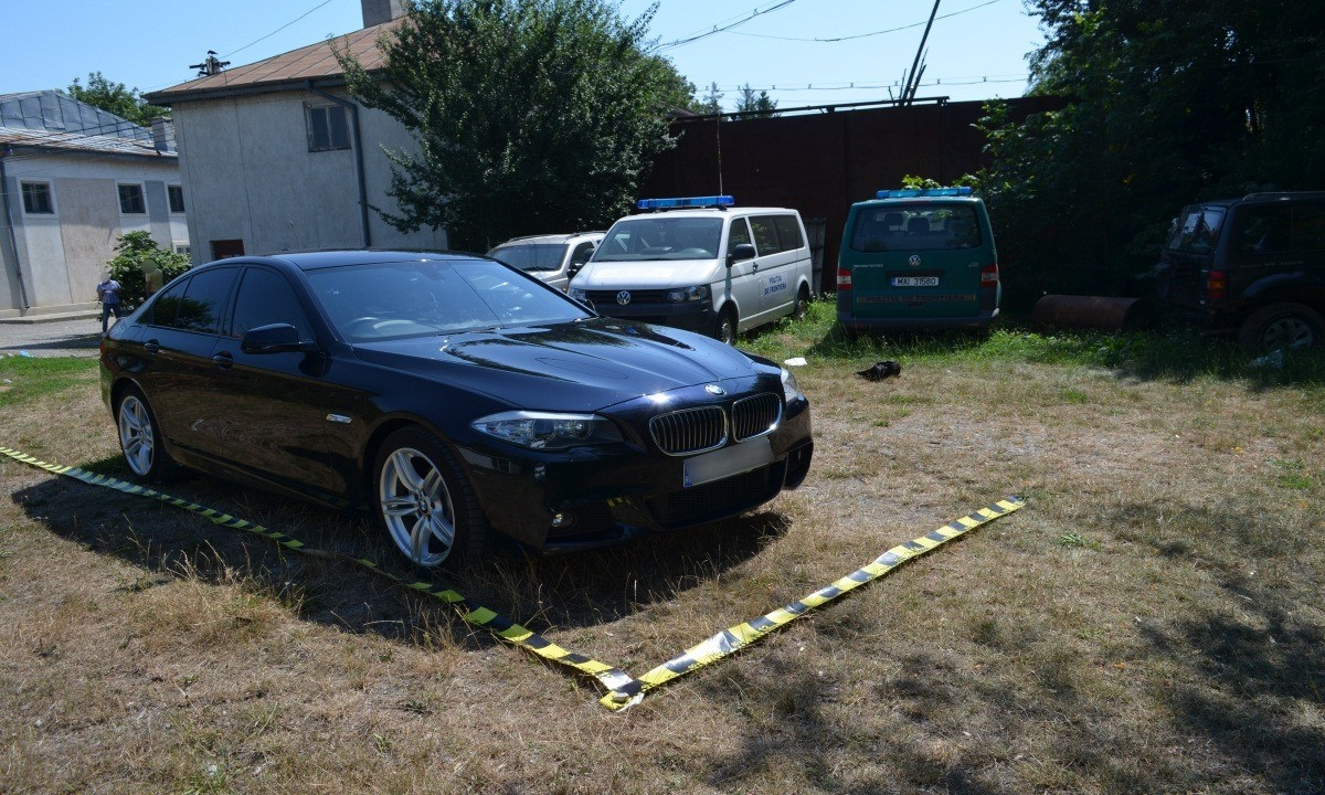 Surpriza unor polițiști din Botoșani când au oprit în trafic șoferul unui autoturism de lux