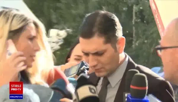 Procesul privind redeschiderea anchetei în dosarul "10 august", la Tribunalul Bucureşti. Protest cu elefant roz în Capitală