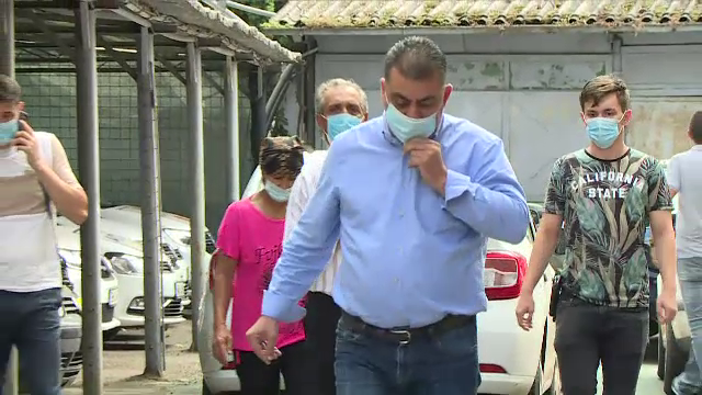 S-au dat drept pensionari și au luat credite de 2 mil. lei cu acte false. Erau îndrumați de interlopi