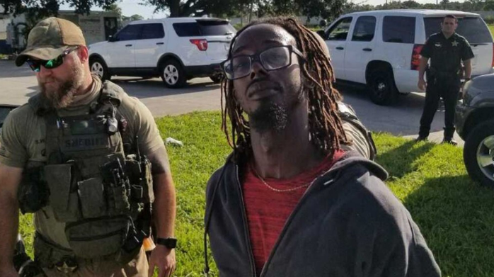 O femeie, împușcată mortal în fața copiilor ei, de către fostul iubit. Ce au făcut cei mici