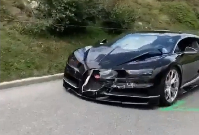 VIDEO Porsche distrus într-un accident cu un Bugatti, pe o șosea de munte. Daunele suferite de bolidul de 3,5 milioane €