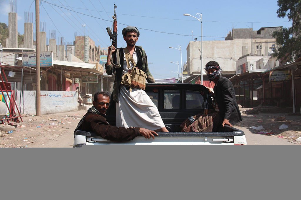 Execuție șocantă în Yemen. Al-Qaida a răstignit un dentist acuzat de spionaj