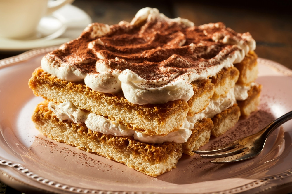 Tiramisu - rețeta originală din Italia. Variante moderne și tot ce trebuie să știi despre acest desert clasic