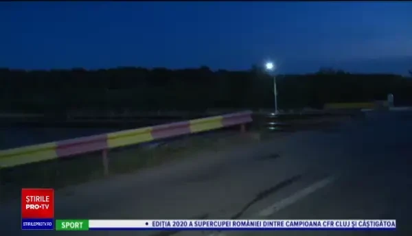 Microbuz cu 7 muncitori, lovit în plin de tren în Dâmbovița. Martor: "Șoferul plângea"