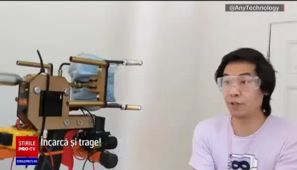 A apărut arma care trage cu măști de protecție. ”Hai să țintim niște oameni!”