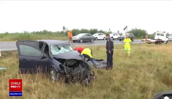 Accident grav în Sibiu. Două persoane au murit în urma coliziunii unui autoturism cu un camion