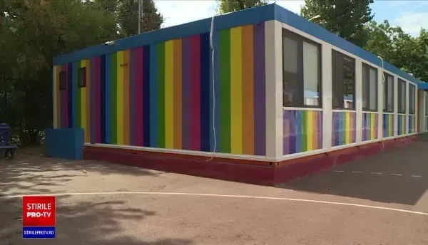 Sindicatele avertizează: ”Transformăm unităţile de învăţământ în bombe epidemiologice”