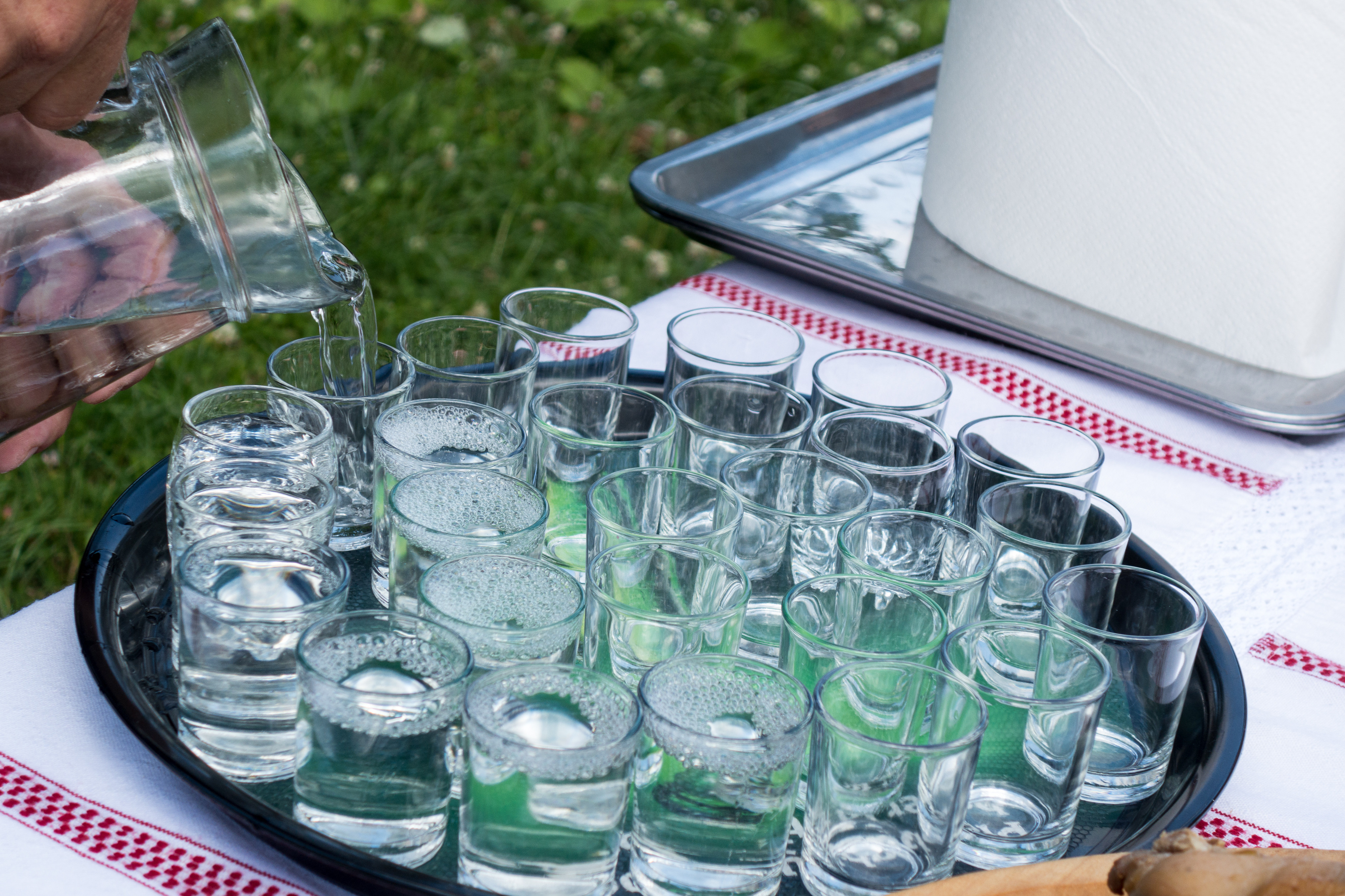 Pălinca românească, gata să cucerească Japonia. Statutul pe care îl va acorda a treia economie a lumii băuturii noastre