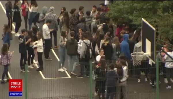 Ce trebuie să conțină trusa de igienă a elevilor. Noi reguli în incinta școlilor