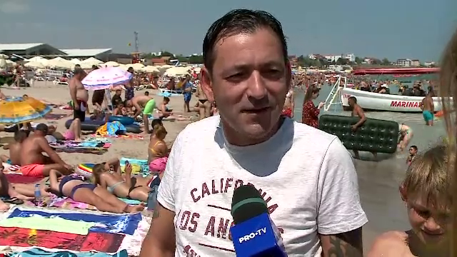 Românii au uitat de pandemie și s-au înghesuit pe litoral. „Vrei să te distrezi? Las-o naibii de mască”