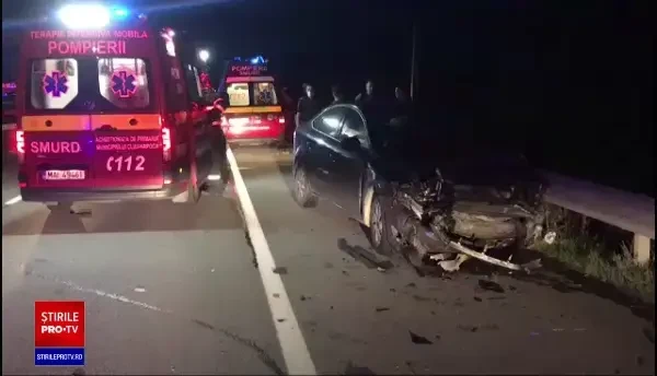 Un copil de 7 ani a murit şi alte 6 persoane au fost rănite după ce un șofer nu a acordat prioritate