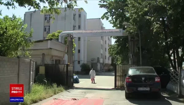 Anchete în 2 spitale din Craiova, după ce mai mulți bătrâni s-au infectat cu Covid-19. Testele lor ar fi fost refuzate