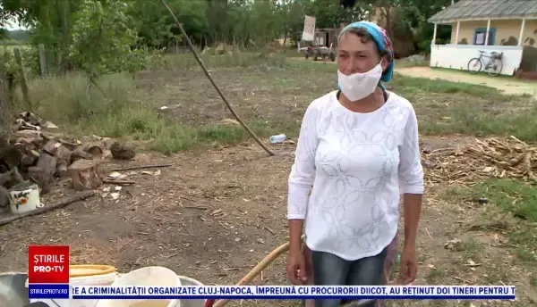 Zeci de elevi din Iași au văzut pentru prima dată cum arată o cabină de duș