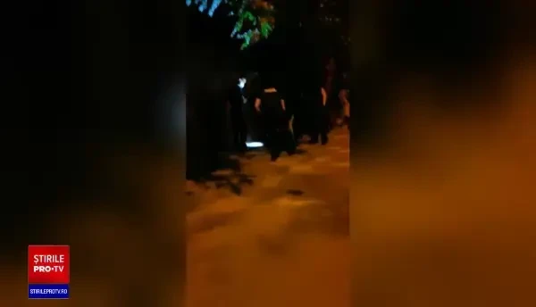 Un bărbat din București a atacat cu un topor mai mulți polițiști