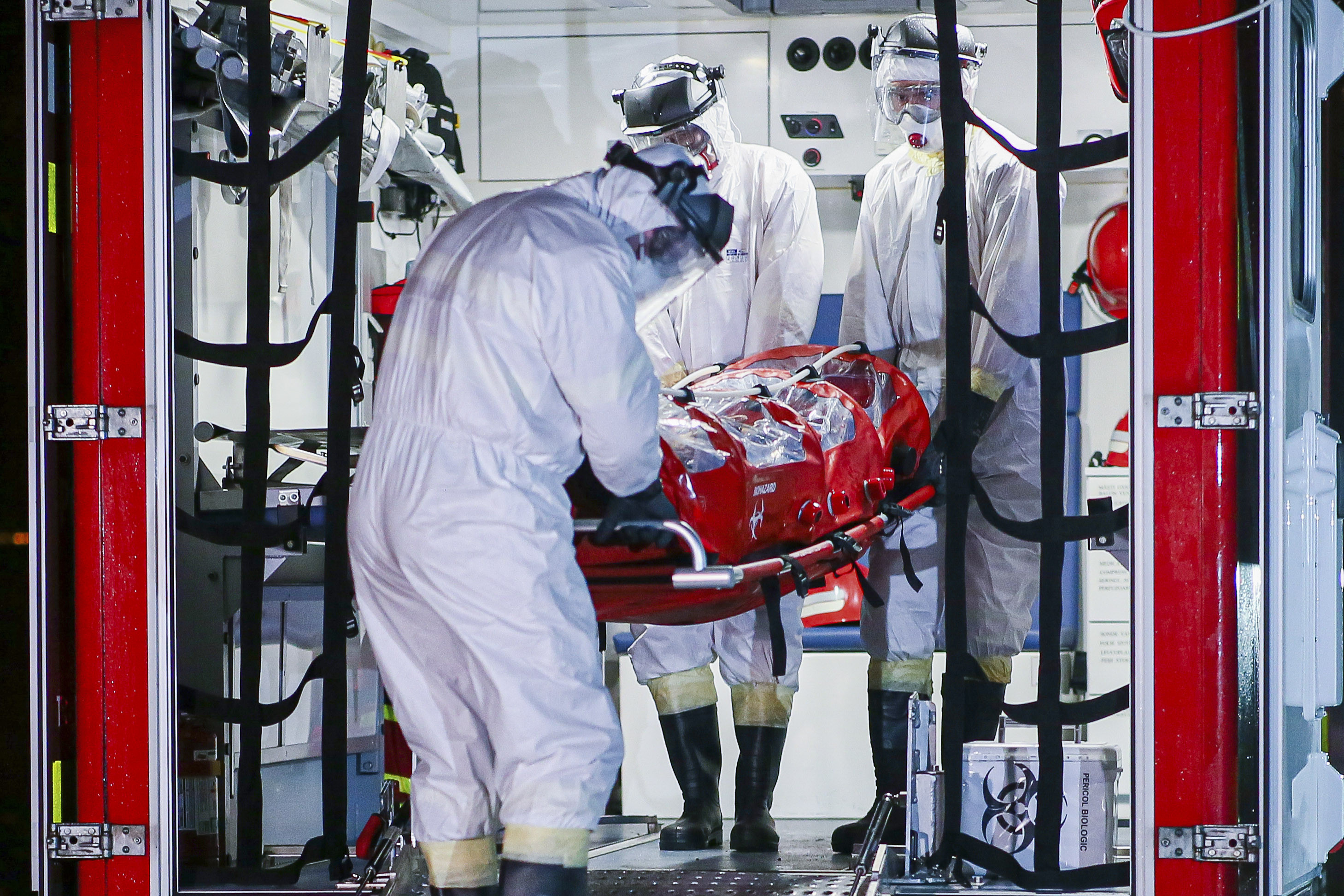 Tătaru, după recordul de infectări din ultimele două zile: "Sper să putem menține creșterea în 2.000 de cazuri"