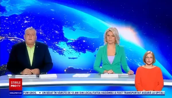 Un tânăr și-a distrus mașina după ce s-a răsturnat în șanț