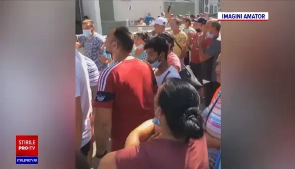 Protest în fața Primăriei Sectorului 5: „Ne-a pus să semnăm contracte, dar de fapt erau demisii”