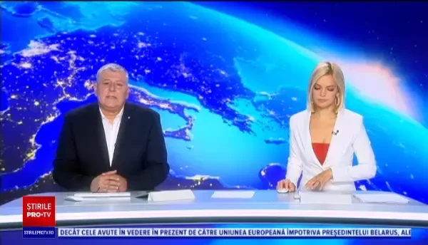 Momentul în care 2 hoți sparg vitrina unui magazin de bijuterii. Reacția vânzătoarei