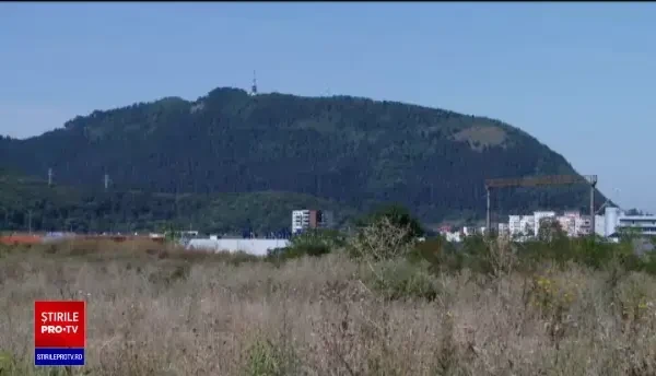 Dezastru ecologic la marginea Brașovului. S-au adunat mii de tone de gunoaie și deșeuri