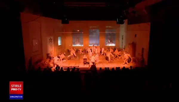 Teatrul în vreme de pandemie. Cum vor fi adaptate piesele și la ce să se aștepte spectatorii