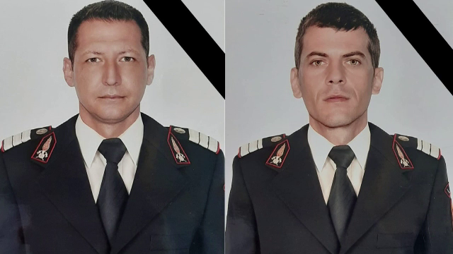 Doi pompieri din Mehedinți au murit într-un accident înfiorător. Mașina lor a intrat sub un TIR
