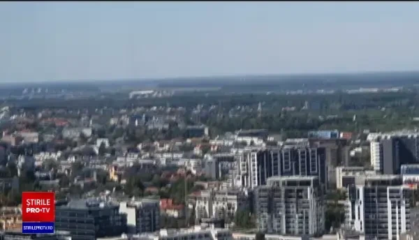 Autoritățile, puse la grea încercare de accidentul de pe aeroportul Băneasa. Cum a fost scos avionul de pe pistă