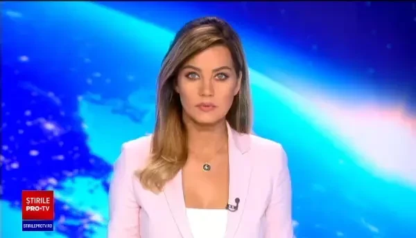 Un pakistanez s-a rătăcit într-un mall din Arad, apoi a rămas agățat de o grindă