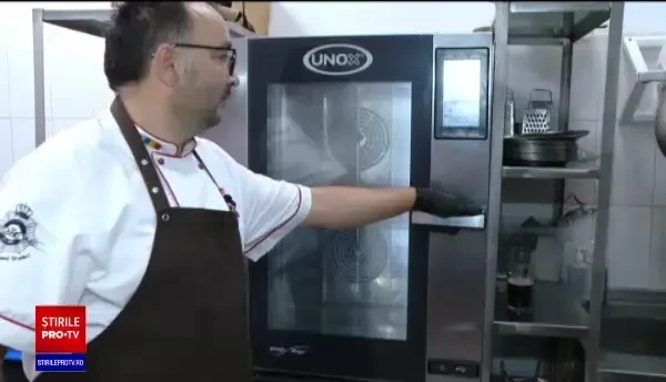 Românii mănâncă tot mai multă carne de porc, iar comenzile pentru coaste de porc sunt în creștere