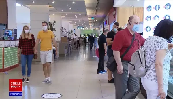 Românii au așteptat cu nerăbdare deschiderea restaurantelor. În ce condiții sunt serviți clienții