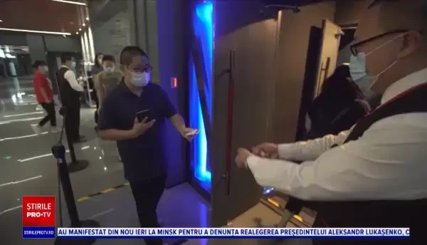 Cinematografele din China s-au redeschis. Lungmetrajul „Tenet”, al lui Christopher Nolan, a avut premiera vineri