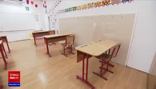 Școlile pot alege deja scenariul după care să funcționeze în următorul an. 43 de localităţi, în scenariul ROŞU